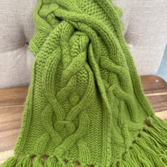 Banana Republic thick Aran cable knit pull-through Cashmere scarf green NWT - Picture 7 of 13